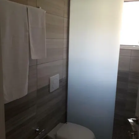 Iliadhi House * Vlorë